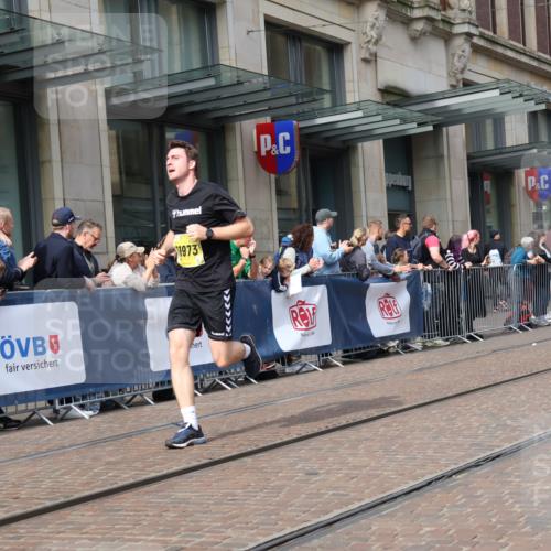 13.09.2026 - 21. swb-Marathon Bremen Strokosch-Dieckow http://msf.ph/oto/10303193 13.09.2026 10:51:13 Ziel 10334, 10348, 10381, 10467, 10544, 10763, 10825, 10862, 10887, 10984, 11145, 11273, 11787, 12051, 12329, 12424, 12548, 13631, 10200, 10471, 10515, 10537, 10808, 11087, 11339, 11503, 11537, 11625, 11626, 11801, 11973, 12004, 12051, 12133, 12303, 12351, 12407, 12552 meine-sportfotos.de