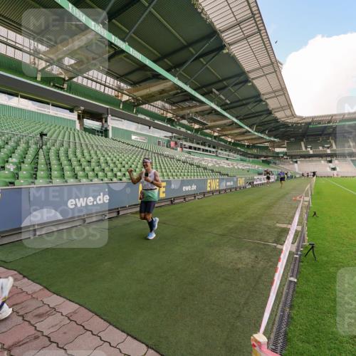 13.09.2026 - 21. swb-Marathon Bremen Michael Burmester http://msf.ph/oto/10303204 13.09.2026 12:44:55 Laufen im Stadion 280, 339, 474, 493, 508, 623, 678, 681, 715, 788, 969, 1264, 1277, 1301, 1335, 1372, 1498, 1696, 1770, 1937, 1975, 2020, 2098, 3092, 3271, 3500, 3609, 4110, 4118, 4157, 4328, 4739, 4904, 5092, 5143, 5199, 5369, 5601, 5776, 5996, 6579, 6918, 6973, 7015, 7170, 7206, 7265, 7478, 7715, 7841, 7950, 8028, 8054, 8096, 8850, 8936, 9070, 9129, 9137, 9306, 9583, 9642, 13063, 13168, 13237, 126, 371, 603, 640, 650, 671, 735, 744, 862, 912, 957, 1136, 1336, 1411, 1667, 1822, 1850 meine-sportfotos.de