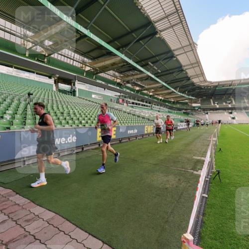13.09.2026 - 21. swb-Marathon Bremen Michael Burmester http://msf.ph/oto/10303250 13.09.2026 12:45:29 Laufen im Stadion 195, 280, 339, 474, 493, 508, 567, 678, 681, 697, 715, 788, 1017, 1034, 1181, 1241, 1264, 1277, 1301, 1335, 1498, 1696, 1863, 1937, 1975, 2020, 2084, 2098, 2297, 2889, 3092, 3271, 3609, 4110, 4118, 4157, 4328, 5092, 5719, 5996, 6918, 6973, 7015, 7206, 7265, 7336, 7478, 7715, 8028, 8054, 8096, 8319, 8325, 8331, 8670, 8701, 8756, 8936, 9070, 9129, 9137, 9273, 9306, 9495, 9583, 9642, 13063, 13168, 13237, 371, 439, 650, 957, 1336, 1411, 1667, 1822, 1850 meine-sportfotos.de