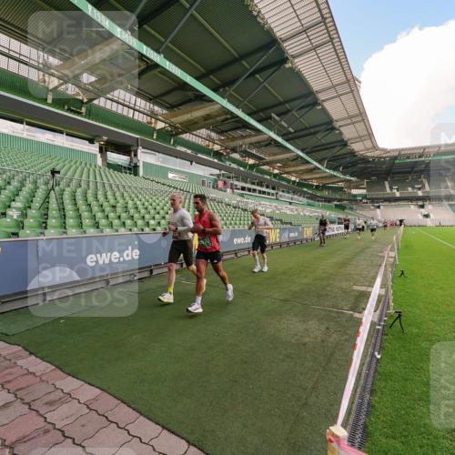13.09.2026 - 21. swb-Marathon Bremen Michael Burmester http://msf.ph/oto/10303252 13.09.2026 12:45:31 Laufen im Stadion 195, 280, 339, 474, 493, 508, 567, 678, 681, 697, 715, 788, 1017, 1034, 1181, 1241, 1264, 1277, 1301, 1335, 1498, 1696, 1863, 1937, 1975, 2020, 2084, 2098, 2297, 2889, 3092, 3271, 3609, 4110, 4118, 4157, 4328, 5092, 5719, 5996, 6918, 6973, 7015, 7206, 7265, 7336, 7478, 7715, 8028, 8054, 8096, 8319, 8325, 8331, 8670, 8701, 8756, 8936, 9070, 9129, 9137, 9273, 9306, 9495, 9583, 9642, 13063, 13168, 13237, 439, 650, 957, 1336, 1411, 1667, 1822, 1850 meine-sportfotos.de