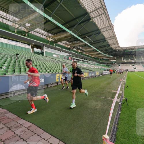13.09.2026 - 21. swb-Marathon Bremen Michael Burmester http://msf.ph/oto/10303286 13.09.2026 12:45:51 Laufen im Stadion 195, 280, 339, 474, 493, 508, 538, 567, 604, 697, 715, 788, 1017, 1034, 1181, 1241, 1264, 1277, 1301, 1335, 1696, 1863, 1937, 1975, 2020, 2084, 2087, 2297, 2809, 2889, 3092, 3271, 3609, 4110, 4157, 4328, 5024, 5092, 5238, 5283, 5674, 5719, 5996, 6918, 7206, 7265, 7336, 7478, 7715, 8054, 8096, 8319, 8325, 8331, 8670, 8701, 8756, 8936, 9070, 9129, 9273, 9306, 9495, 9544, 9583, 9642, 13034, 13168, 439, 1411, 1667, 1822, 1850 meine-sportfotos.de