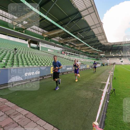 13.09.2026 - 21. swb-Marathon Bremen Michael Burmester http://msf.ph/oto/10303310 13.09.2026 12:46:03 Laufen im Stadion 195, 280, 339, 474, 508, 538, 567, 604, 697, 715, 788, 1017, 1034, 1181, 1241, 1264, 1277, 1301, 1863, 1937, 1975, 2020, 2021, 2084, 2087, 2297, 2809, 2889, 3092, 3196, 3271, 3609, 4110, 4157, 4236, 4777, 5024, 5092, 5238, 5283, 5674, 5719, 5996, 6053, 6686, 6815, 6918, 7206, 7336, 7478, 8054, 8096, 8319, 8325, 8331, 8670, 8701, 8756, 8936, 8983, 9070, 9129, 9273, 9306, 9495, 9544, 9583, 9642, 9813, 13034, 13168, 439, 1411, 1667, 1822, 1850 meine-sportfotos.de