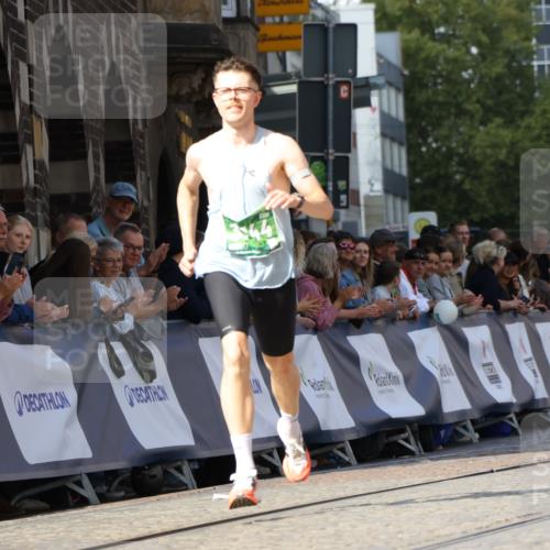 13.09.2026 - 21. swb-Marathon Bremen Strokosch-Dieckow http://msf.ph/oto/10303317 13.09.2026 12:55:13 Ziel 13085, 3744 meine-sportfotos.de