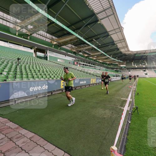 13.09.2026 - 21. swb-Marathon Bremen Michael Burmester http://msf.ph/oto/10303340 13.09.2026 12:46:22 Laufen im Stadion 195, 280, 474, 508, 538, 567, 604, 697, 788, 868, 1017, 1034, 1181, 1241, 1277, 1554, 1863, 1937, 2020, 2021, 2084, 2087, 2297, 2538, 2809, 2889, 3092, 3196, 3271, 3424, 3520, 3609, 4110, 4157, 4236, 4777, 4808, 5024, 5092, 5238, 5283, 5674, 5719, 5725, 6053, 6686, 6815, 6918, 7102, 7336, 7478, 7814, 7871, 8054, 8096, 8319, 8325, 8331, 8334, 8670, 8701, 8756, 8936, 8983, 9070, 9129, 9273, 9306, 9495, 9544, 9583, 9642, 9813, 13034, 439, 1667, 1850 meine-sportfotos.de