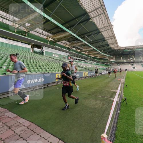 13.09.2026 - 21. swb-Marathon Bremen Michael Burmester http://msf.ph/oto/10303358 13.09.2026 12:46:35 Laufen im Stadion 195, 280, 474, 508, 538, 567, 604, 697, 788, 868, 1017, 1034, 1181, 1241, 1277, 1554, 1863, 2020, 2021, 2084, 2087, 2297, 2538, 2646, 2809, 2889, 3118, 3196, 3271, 3284, 3297, 3424, 3520, 4025, 4110, 4157, 4236, 4239, 4729, 4777, 4808, 5024, 5092, 5238, 5283, 5674, 5719, 5725, 5976, 6053, 6686, 6815, 6918, 7102, 7336, 7478, 7814, 7871, 8054, 8060, 8096, 8319, 8325, 8331, 8334, 8670, 8701, 8756, 8936, 8983, 9061, 9070, 9129, 9273, 9306, 9495, 9544, 9642, 9813, 9918, 13034, 439 meine-sportfotos.de