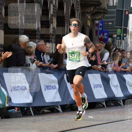 13.09.2026 - 21. swb-Marathon Bremen Strokosch-Dieckow http://msf.ph/oto/10303361 13.09.2026 12:55:31 Ziel 3744, 1724, 4381, 9630 meine-sportfotos.de