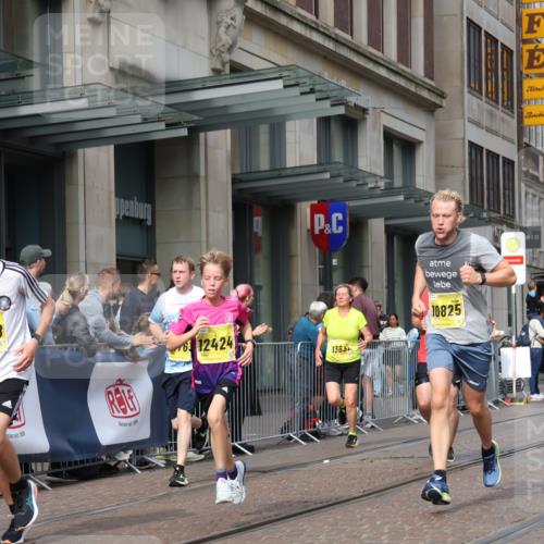 13.09.2026 - 21. swb-Marathon Bremen Strokosch-Dieckow http://msf.ph/oto/10303399 13.09.2026 10:51:22 Ziel 10162, 10183, 10281, 10334, 10348, 10467, 10544, 10641, 10763, 11145, 11273, 11542, 11685, 11733, 11777, 11787, 12329, 12424, 13631, 10381, 10471, 10515, 10544, 10808, 10825, 10862, 10887, 10984, 11339, 11503, 11537, 11801, 11973, 12051, 12133, 12548, 12552 meine-sportfotos.de