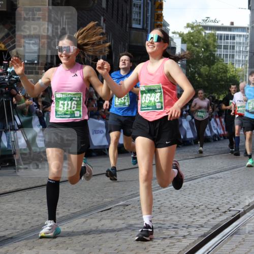 13.09.2026 - 21. swb-Marathon Bremen Strokosch-Dieckow http://msf.ph/oto/10303411 13.09.2026 13:23:47 Ziel 135, 672, 2371, 2409, 2490, 2627, 2899, 3078, 3138, 3173, 3531, 3856, 3861, 3939, 5820, 5821, 6843, 6848, 6923, 8560, 8863, 9088, 9196, 9436, 10127, 342, 2210, 2288, 2517, 3044, 4671, 5104, 5146, 5397, 5623, 6332, 6772, 7094, 7105, 7357, 7475, 7761, 8051, 8052, 10059, 10115, 13007, 13197 meine-sportfotos.de