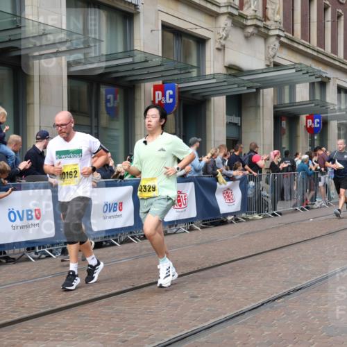 13.09.2026 - 21. swb-Marathon Bremen Strokosch-Dieckow http://msf.ph/oto/10303512 13.09.2026 10:51:38 Ziel 10162, 10183, 10218, 10281, 10467, 10588, 10641, 11273, 11277, 11285, 11376, 11487, 11542, 11555, 11685, 11733, 11777, 11784, 11869, 11877, 11962, 12349, 10334, 10348, 10381, 10467, 10544, 10763, 10825, 10862, 10887, 10984, 11145, 11273, 11787, 12051, 12329, 12424, 12548, 13631 meine-sportfotos.de