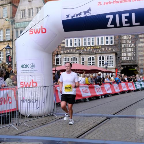 13.09.2026 - 21. swb-Marathon Bremen Tim E. http://msf.ph/oto/10303514 13.09.2026 10:46:34 Ziel 10228, 10447, 10992, 11287, 11706, 11925, 11926, 13609, 13640 meine-sportfotos.de
