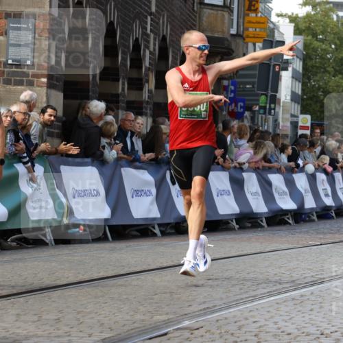 13.09.2026 - 21. swb-Marathon Bremen Strokosch-Dieckow http://msf.ph/oto/10303618 13.09.2026 12:56:07 Ziel 1583, 1724, 2072, 5163, 9630, 10034, 13080, 250, 6630 meine-sportfotos.de