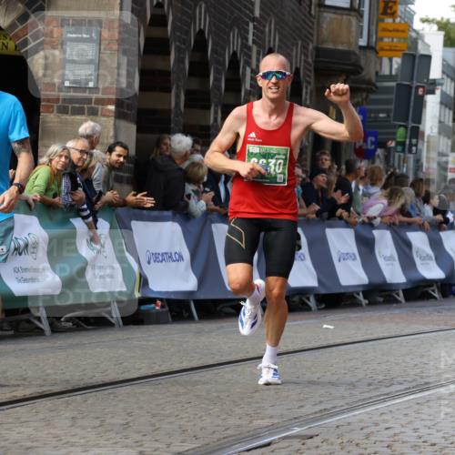 13.09.2026 - 21. swb-Marathon Bremen Strokosch-Dieckow http://msf.ph/oto/10303640 13.09.2026 12:56:07 Ziel 1583, 1724, 2072, 5163, 9630, 10034, 13080, 250, 6630 meine-sportfotos.de