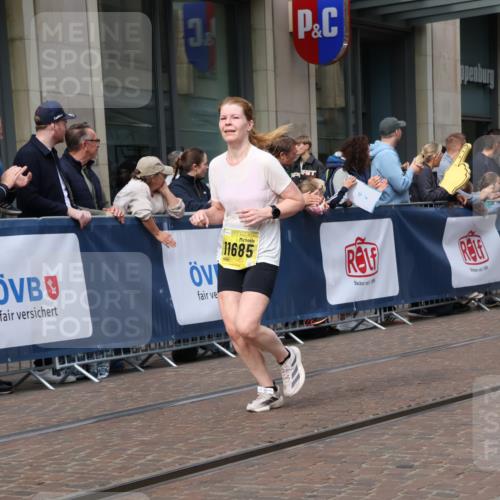 13.09.2026 - 21. swb-Marathon Bremen Strokosch-Dieckow http://msf.ph/oto/10303643 13.09.2026 10:51:46 Ziel 10218, 10588, 11277, 11285, 11371, 11376, 11487, 11555, 11784, 11869, 11877, 11962, 12349, 13578, 10162, 10183, 10281, 10334, 10348, 10467, 10544, 10641, 10763, 10862, 11145, 11273, 11542, 11685, 11733, 11777, 11787, 12329, 12424, 13631 meine-sportfotos.de