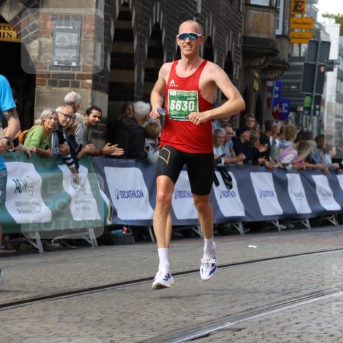 13.09.2026 - 21. swb-Marathon Bremen Strokosch-Dieckow http://msf.ph/oto/10303651 13.09.2026 12:56:08 Ziel 1583, 1724, 2072, 5163, 10034, 13080, 250, 6630 meine-sportfotos.de