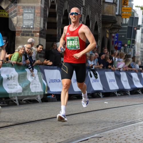 13.09.2026 - 21. swb-Marathon Bremen Strokosch-Dieckow http://msf.ph/oto/10303657 13.09.2026 12:56:08 Ziel 1583, 1724, 2072, 5163, 10034, 13080, 250, 6630 meine-sportfotos.de