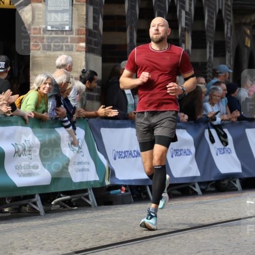 13.09.2026 - 21. swb-Marathon Bremen Strokosch-Dieckow http://msf.ph/oto/10303673 13.09.2026 12:56:18 Ziel 1583, 2072, 5163, 10034, 13080, 1212, 13224 meine-sportfotos.de