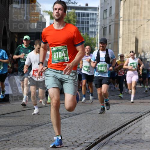 13.09.2026 - 21. swb-Marathon Bremen Strokosch-Dieckow http://msf.ph/oto/10303676 13.09.2026 13:30:02 Ziel 124, 716, 1073, 1243, 1581, 1861, 2076, 2289, 3030, 3320, 3618, 3667, 4115, 4575, 4576, 5244, 6006, 6127, 6384, 6725, 6930, 7079, 7093, 7384, 7426, 7884, 8481, 8594, 8612, 8771, 8899, 9049, 9534, 9747, 9770, 10013, 13031, 881, 1308, 1909, 1938, 2364, 4763, 5039, 5615, 6225, 6720, 6942, 6992, 6994, 7184, 7609, 7932, 7966, 8115, 8441, 9125, 9529 meine-sportfotos.de