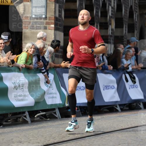 13.09.2026 - 21. swb-Marathon Bremen Strokosch-Dieckow http://msf.ph/oto/10303688 13.09.2026 12:56:18 Ziel 1583, 2072, 5163, 10034, 13080, 1212, 13224 meine-sportfotos.de