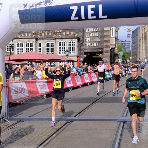 13.09.2026 - 21. swb-Marathon Bremen Tim E. http://msf.ph/oto/10303715 13.09.2026 10:47:08 Ziel 10289, 10445, 10504, 11199, 11212, 11608, 11661, 11783, 12364, 12375 meine-sportfotos.de