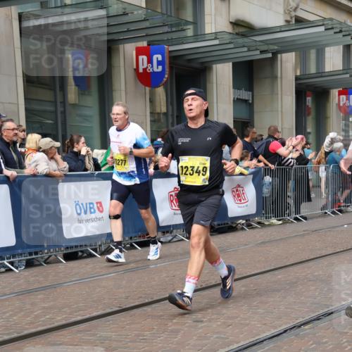 13.09.2026 - 21. swb-Marathon Bremen Strokosch-Dieckow http://msf.ph/oto/10303734 13.09.2026 10:51:50 Ziel 10218, 10588, 11277, 11285, 11371, 11376, 11487, 11555, 11610, 11869, 11877, 12319, 12349, 13578, 10162, 10183, 10281, 10334, 10348, 10467, 10641, 11145, 11273, 11542, 11685, 11733, 11777, 11784, 11787, 11962, 12329, 12349, 13631 meine-sportfotos.de