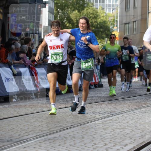 13.09.2026 - 21. swb-Marathon Bremen Strokosch-Dieckow http://msf.ph/oto/10303768 13.09.2026 13:23:56 Ziel 135, 672, 2371, 2409, 2485, 2490, 2560, 2627, 3078, 3138, 3173, 3642, 3856, 3861, 3939, 4601, 5231, 5908, 6157, 6843, 6848, 7216, 8095, 8290, 8560, 9088, 9196, 102, 776, 909, 1199, 2210, 2370, 2967, 3044, 3372, 5104, 5208, 5257, 5397, 5481, 5623, 6105, 6772, 7059, 7094, 8082, 8179, 9087, 13219 meine-sportfotos.de