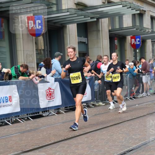 13.09.2026 - 21. swb-Marathon Bremen Strokosch-Dieckow http://msf.ph/oto/10303789 13.09.2026 10:51:52 Ziel 10218, 10588, 11277, 11285, 11371, 11376, 11487, 11555, 11610, 11869, 11877, 12319, 13578, 10162, 10183, 10281, 10348, 10467, 10641, 11273, 11277, 11542, 11685, 11733, 11777, 11784, 11787, 11962, 12329, 12349 meine-sportfotos.de