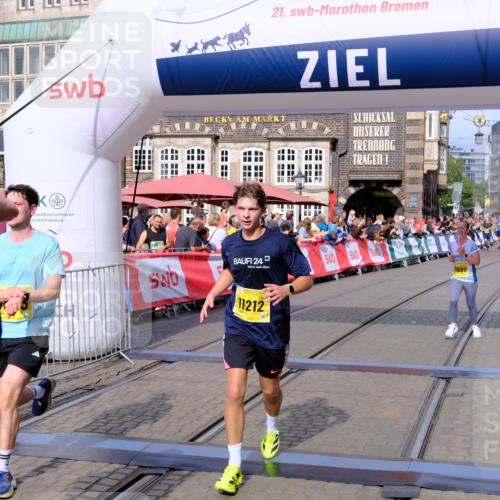 13.09.2026 - 21. swb-Marathon Bremen Tim E. http://msf.ph/oto/10303807 13.09.2026 10:47:15 Ziel 10289, 10445, 10504, 11060, 11199, 11212, 11344, 11608, 11661, 11783, 12364, 12375, 13613 meine-sportfotos.de