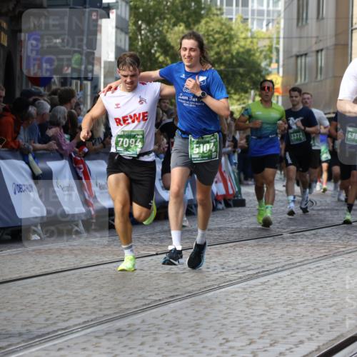 13.09.2026 - 21. swb-Marathon Bremen Strokosch-Dieckow http://msf.ph/oto/10303810 13.09.2026 13:23:56 Ziel 135, 672, 2371, 2409, 2485, 2490, 2560, 2627, 3078, 3138, 3173, 3642, 3856, 3861, 3939, 4601, 5231, 5908, 6157, 6843, 6848, 7216, 8095, 8290, 8560, 9088, 9196, 102, 776, 909, 1199, 2210, 2370, 2967, 3044, 3372, 5104, 5208, 5257, 5397, 5481, 5623, 6105, 6772, 7059, 7094, 8082, 8179, 9087, 13219 meine-sportfotos.de