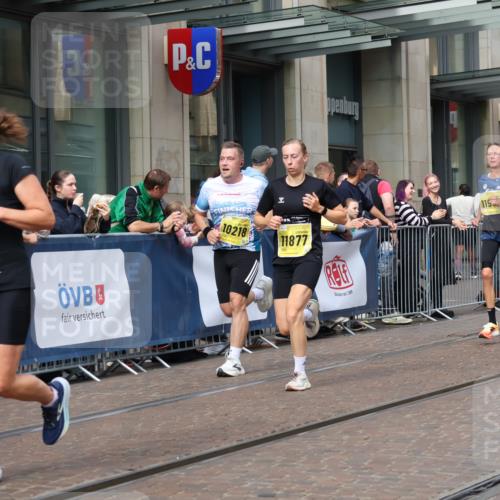 13.09.2026 - 21. swb-Marathon Bremen Strokosch-Dieckow http://msf.ph/oto/10303816 13.09.2026 10:51:53 Ziel 10218, 10588, 11285, 11371, 11376, 11487, 11555, 11610, 11869, 11877, 12319, 13578, 10162, 10183, 10281, 10348, 10467, 10641, 11273, 11277, 11542, 11685, 11733, 11777, 11784, 11787, 11962, 12329, 12349 meine-sportfotos.de