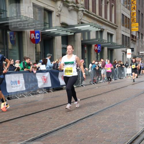 13.09.2026 - 21. swb-Marathon Bremen Strokosch-Dieckow http://msf.ph/oto/10303872 13.09.2026 10:51:55 Ziel 10588, 11371, 11376, 11487, 11555, 11610, 11869, 11877, 12319, 13578, 10162, 10183, 10218, 10281, 10348, 10467, 10641, 11273, 11277, 11285, 11376, 11542, 11555, 11685, 11733, 11777, 11784, 11869, 11962, 12329, 12349 meine-sportfotos.de