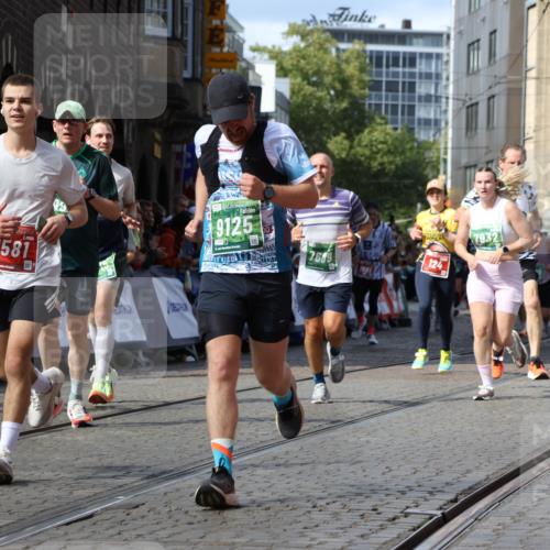 13.09.2026 - 21. swb-Marathon Bremen Strokosch-Dieckow http://msf.ph/oto/10303884 13.09.2026 13:30:04 Ziel 109, 124, 454, 716, 1073, 1173, 1243, 1581, 1861, 2289, 3030, 3320, 3618, 3667, 3908, 4115, 4524, 4575, 4576, 6006, 6127, 6384, 6725, 6930, 7079, 7093, 7384, 7884, 8267, 8481, 8594, 8612, 8771, 8899, 9049, 9534, 9747, 9770, 10013, 13031, 881, 1909, 1938, 2364, 4763, 5615, 6225, 6942, 6992, 6994, 7184, 7609, 7932, 7966, 8115, 8441, 9015, 9529 meine-sportfotos.de