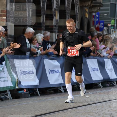 13.09.2026 - 21. swb-Marathon Bremen Strokosch-Dieckow http://msf.ph/oto/10303970 13.09.2026 12:57:21 Ziel 365, 573, 3368, 6201, 7118, 7671, 919, 1875, 2986, 4795, 6264 meine-sportfotos.de