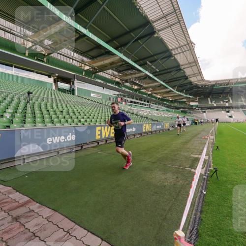 13.09.2026 - 21. swb-Marathon Bremen Michael Burmester http://msf.ph/oto/10303973 13.09.2026 12:47:30 Laufen im Stadion 382, 384, 538, 567, 604, 621, 697, 868, 889, 1034, 1181, 1554, 1872, 1925, 2021, 2087, 2266, 2538, 2646, 2809, 2956, 3118, 3196, 3242, 3284, 3297, 3424, 3466, 3520, 3794, 3910, 4025, 4236, 4239, 4614, 4712, 4729, 4777, 4808, 4992, 5024, 5238, 5283, 5674, 5725, 5803, 5976, 6025, 6053, 6058, 6686, 6708, 6784, 6815, 7102, 7399, 7538, 7803, 7814, 7871, 8060, 8334, 8611, 8621, 8670, 8701, 8706, 8980, 8981, 8983, 9010, 9061, 9495, 9544, 9689, 9813, 9918, 13034 meine-sportfotos.de