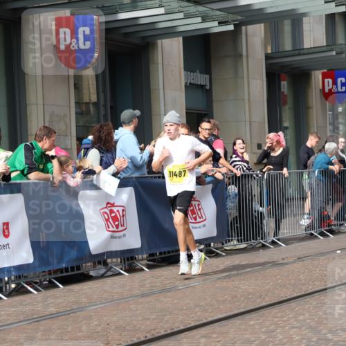 13.09.2026 - 21. swb-Marathon Bremen Strokosch-Dieckow http://msf.ph/oto/10303984 13.09.2026 10:52:00 Ziel 10588, 10761, 10958, 11371, 11487, 11604, 11605, 11610, 11669, 12319, 13578, 10162, 10183, 10218, 10281, 10348, 10467, 10641, 11273, 11277, 11285, 11376, 11542, 11555, 11685, 11733, 11777, 11784, 11869, 11877, 11962, 12329, 12349 meine-sportfotos.de