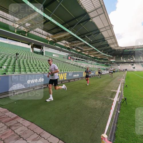 13.09.2026 - 21. swb-Marathon Bremen Michael Burmester http://msf.ph/oto/10303986 13.09.2026 12:47:42 Laufen im Stadion 382, 384, 538, 604, 621, 868, 889, 1554, 1872, 1925, 2021, 2087, 2266, 2538, 2605, 2646, 2809, 2844, 2956, 3110, 3118, 3127, 3196, 3242, 3284, 3297, 3424, 3466, 3520, 3794, 3910, 4025, 4236, 4239, 4614, 4712, 4729, 4777, 4808, 4992, 5024, 5238, 5283, 5674, 5725, 5803, 5976, 6025, 6053, 6058, 6686, 6708, 6784, 6815, 6951, 7102, 7399, 7538, 7803, 7814, 7871, 8060, 8334, 8611, 8621, 8706, 8877, 8973, 8980, 8981, 8983, 9010, 9061, 9429, 9544, 9689, 9813, 9918, 13034 meine-sportfotos.de