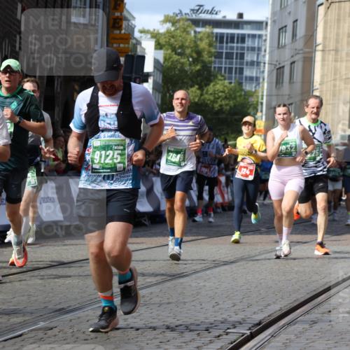 13.09.2026 - 21. swb-Marathon Bremen Strokosch-Dieckow http://msf.ph/oto/10303998 13.09.2026 13:30:04 Ziel 109, 124, 454, 716, 1073, 1173, 1243, 1581, 1861, 2289, 3030, 3320, 3618, 3667, 3908, 4115, 4524, 4575, 4576, 6006, 6127, 6384, 6725, 6930, 7079, 7093, 7384, 7884, 8267, 8481, 8594, 8612, 8771, 8899, 9049, 9534, 9747, 9770, 10013, 13031, 881, 1909, 1938, 2364, 4763, 5615, 6225, 6942, 6992, 6994, 7184, 7609, 7932, 7966, 8115, 8441, 9015, 9529 meine-sportfotos.de