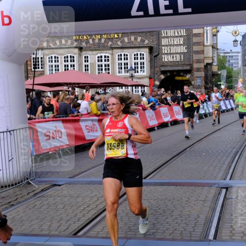 13.09.2026 - 21. swb-Marathon Bremen Tim E. http://msf.ph/oto/10304029 13.09.2026 10:47:30 Ziel 10319, 10744, 10898, 11060, 11187, 11269, 11462, 11650, 11651, 11814, 12048, 12298, 12415, 12470, 13528, 13545, 13589, 13613 meine-sportfotos.de
