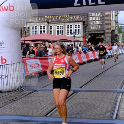 13.09.2026 - 21. swb-Marathon Bremen Tim E. http://msf.ph/oto/10304036 13.09.2026 10:47:30 Ziel 10319, 10744, 10898, 11060, 11187, 11269, 11462, 11650, 11651, 11814, 12048, 12298, 12415, 12470, 13528, 13545, 13589, 13613 meine-sportfotos.de