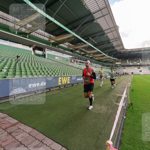 13.09.2026 - 21. swb-Marathon Bremen Michael Burmester http://msf.ph/oto/10304047 13.09.2026 12:48:20 Laufen im Stadion 382, 384, 524, 572, 621, 826, 868, 889, 1349, 1554, 1872, 1925, 2266, 2287, 2538, 2605, 2646, 2844, 2956, 3110, 3118, 3127, 3197, 3242, 3276, 3284, 3297, 3424, 3466, 3520, 3794, 3910, 4025, 4082, 4239, 4614, 4712, 4729, 4732, 4808, 4898, 4992, 5424, 5517, 5725, 5803, 5976, 6025, 6058, 6692, 6708, 6784, 6951, 7064, 7102, 7399, 7538, 7636, 7803, 7871, 7876, 8060, 8611, 8621, 8706, 8877, 8973, 8980, 8981, 9010, 9035, 9061, 9429, 9689, 9918 meine-sportfotos.de