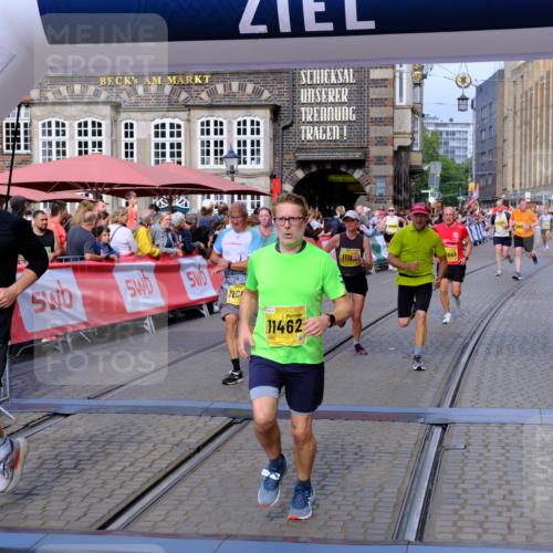 13.09.2026 - 21. swb-Marathon Bremen Tim E. http://msf.ph/oto/10304075 13.09.2026 10:47:33 Ziel 10189, 10319, 10744, 10898, 11187, 11269, 11462, 11650, 11651, 11814, 12048, 12195, 12298, 12415, 12470, 13528, 13545, 13589, 13613 meine-sportfotos.de