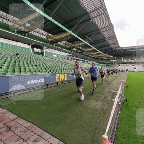 13.09.2026 - 21. swb-Marathon Bremen Michael Burmester http://msf.ph/oto/10304161 13.09.2026 12:49:17 Laufen im Stadion 382, 524, 572, 663, 670, 779, 826, 889, 899, 1349, 1517, 1605, 1723, 1748, 1872, 1925, 2052, 2287, 2288, 2347, 2605, 2750, 2844, 2909, 3043, 3110, 3127, 3197, 3276, 3330, 3466, 3625, 3910, 3973, 4033, 4082, 4247, 4384, 4712, 4732, 4743, 4852, 4898, 4990, 5111, 5377, 5383, 5424, 5517, 5570, 5585, 5594, 5648, 6025, 6058, 6652, 6692, 6842, 6906, 6951, 7064, 7109, 7115, 7121, 7399, 7636, 7803, 7876, 8706, 8877, 8973, 8981, 9010, 9035, 9429, 195 meine-sportfotos.de