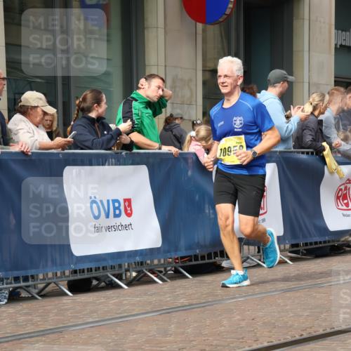 13.09.2026 - 21. swb-Marathon Bremen Strokosch-Dieckow http://msf.ph/oto/10304181 13.09.2026 10:52:23 Ziel 10193, 10339, 10652, 10734, 10761, 10812, 10827, 10906, 10958, 11002, 11038, 11109, 11144, 11350, 11362, 11597, 11604, 11605, 12019, 12338, 12361, 12399, 12439, 12533, 10588, 10761, 11371, 11487, 11610, 11669, 11877, 12319, 13578 meine-sportfotos.de
