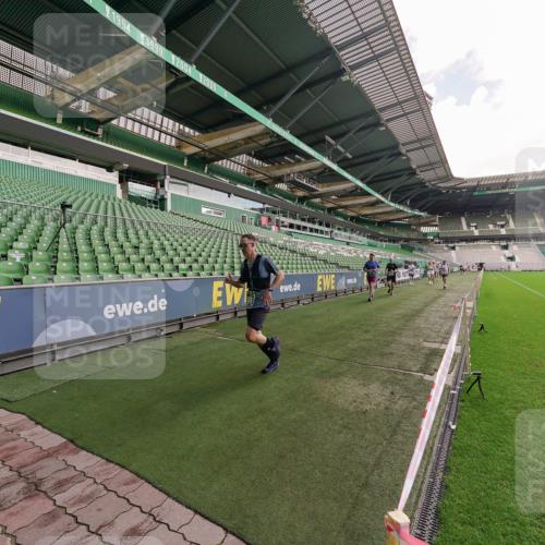 13.09.2026 - 21. swb-Marathon Bremen Michael Burmester http://msf.ph/oto/10304209 13.09.2026 12:49:34 Laufen im Stadion 382, 469, 524, 572, 663, 670, 779, 826, 899, 1349, 1513, 1517, 1605, 1723, 1748, 1872, 1925, 2052, 2287, 2288, 2291, 2347, 2360, 2605, 2750, 2844, 2909, 3043, 3110, 3127, 3197, 3276, 3330, 3625, 3647, 3973, 4033, 4082, 4247, 4384, 4712, 4732, 4743, 4852, 4898, 4990, 5111, 5377, 5383, 5424, 5517, 5570, 5585, 5594, 5636, 5648, 6267, 6652, 6692, 6842, 6906, 6951, 7064, 7109, 7115, 7121, 7399, 7636, 7876, 8706, 8877, 8973, 8981, 9035, 9429, 195 meine-sportfotos.de