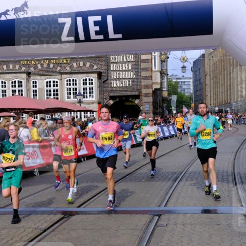 13.09.2026 - 21. swb-Marathon Bremen Tim E. http://msf.ph/oto/10304213 13.09.2026 10:47:47 Ziel 10189, 10223, 10270, 10310, 10594, 10807, 10873, 10898, 11130, 11269, 11469, 11646, 11809, 12195, 12296, 12318, 13521, 13528, 13545 meine-sportfotos.de