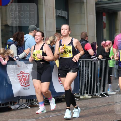 13.09.2026 - 21. swb-Marathon Bremen Strokosch-Dieckow http://msf.ph/oto/10304218 13.09.2026 10:52:25 Ziel 10193, 10304, 10339, 10652, 10734, 10812, 10827, 10906, 11002, 11038, 11109, 11144, 11350, 11362, 11597, 12019, 12338, 12361, 12399, 12439, 12533, 10588, 10761, 10958, 11371, 11487, 11604, 11605, 11610, 11669, 12319, 13578 meine-sportfotos.de