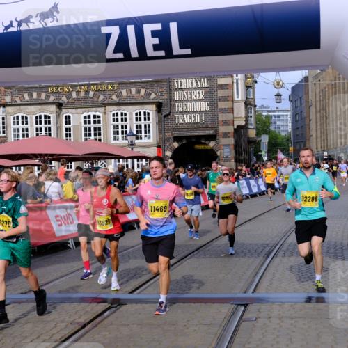 13.09.2026 - 21. swb-Marathon Bremen Tim E. http://msf.ph/oto/10304220 13.09.2026 10:47:47 Ziel 10189, 10223, 10270, 10310, 10594, 10807, 10873, 10898, 11130, 11269, 11469, 11646, 11809, 12195, 12296, 12318, 13521, 13528, 13545 meine-sportfotos.de