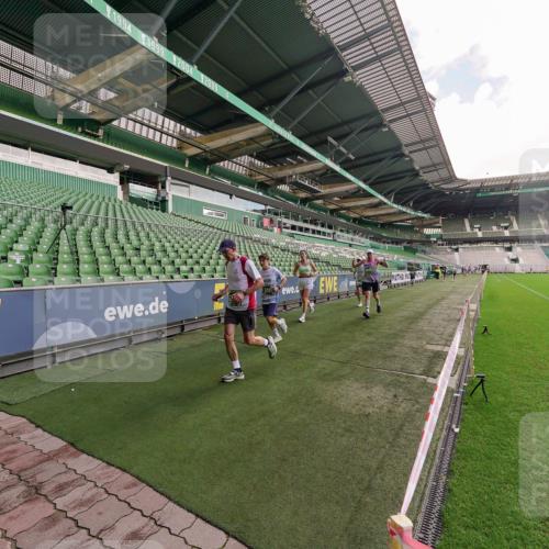 13.09.2026 - 21. swb-Marathon Bremen Michael Burmester http://msf.ph/oto/10304221 13.09.2026 12:49:40 Laufen im Stadion 382, 469, 524, 572, 663, 670, 779, 826, 899, 1349, 1513, 1517, 1605, 1723, 1748, 1925, 2052, 2130, 2287, 2288, 2291, 2347, 2360, 2605, 2750, 2844, 2909, 3043, 3110, 3127, 3197, 3276, 3330, 3625, 3647, 3973, 4033, 4082, 4247, 4384, 4732, 4743, 4852, 4898, 4990, 5111, 5314, 5377, 5383, 5424, 5517, 5570, 5585, 5594, 5620, 5636, 5648, 6267, 6652, 6668, 6692, 6842, 6901, 6906, 6951, 7064, 7109, 7115, 7121, 7636, 7876, 8877, 8973, 9035, 9429, 195 meine-sportfotos.de