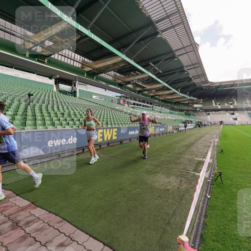 13.09.2026 - 21. swb-Marathon Bremen Michael Burmester http://msf.ph/oto/10304224 13.09.2026 12:49:42 Laufen im Stadion 469, 524, 572, 663, 670, 779, 826, 899, 1349, 1513, 1517, 1605, 1723, 1748, 1925, 2052, 2130, 2287, 2288, 2291, 2347, 2360, 2605, 2750, 2844, 2909, 3043, 3110, 3127, 3197, 3276, 3330, 3625, 3647, 3973, 4033, 4082, 4247, 4384, 4732, 4743, 4852, 4898, 4990, 5111, 5314, 5377, 5383, 5424, 5517, 5570, 5585, 5594, 5620, 5636, 5648, 6267, 6652, 6668, 6692, 6842, 6901, 6906, 6951, 7064, 7109, 7115, 7121, 7636, 7876, 8877, 8973, 9035, 9429, 195 meine-sportfotos.de