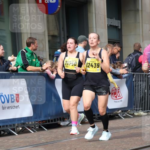 13.09.2026 - 21. swb-Marathon Bremen Strokosch-Dieckow http://msf.ph/oto/10304227 13.09.2026 10:52:25 Ziel 10193, 10304, 10339, 10652, 10734, 10812, 10827, 10906, 11002, 11038, 11109, 11144, 11350, 11362, 11597, 12019, 12338, 12361, 12399, 12439, 12533, 10588, 10761, 10958, 11371, 11487, 11604, 11605, 11610, 11669, 12319, 13578 meine-sportfotos.de