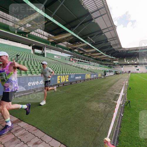 13.09.2026 - 21. swb-Marathon Bremen Michael Burmester http://msf.ph/oto/10304231 13.09.2026 12:49:43 Laufen im Stadion 469, 524, 572, 663, 670, 779, 826, 899, 1349, 1513, 1517, 1605, 1723, 1748, 2052, 2130, 2287, 2288, 2291, 2347, 2360, 2605, 2750, 2844, 2909, 3043, 3110, 3127, 3197, 3276, 3330, 3625, 3647, 3973, 4033, 4082, 4247, 4384, 4732, 4743, 4852, 4898, 4990, 5111, 5314, 5377, 5383, 5424, 5517, 5570, 5585, 5594, 5620, 5636, 5648, 6267, 6652, 6668, 6692, 6842, 6901, 6906, 6951, 7064, 7109, 7115, 7121, 7636, 7876, 8877, 8973, 9035, 9429, 195 meine-sportfotos.de